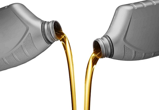 Моторные масла – какими они бывают? Моторные масла – какими они бывают?